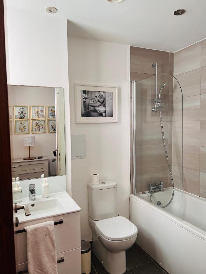 Cotton Apartment Chinatown Central Stay เบอร์มิงแฮม ภายนอก รูปภาพ