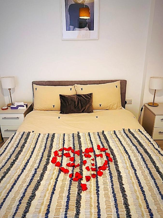 Cotton Apartment Chinatown Central Stay เบอร์มิงแฮม ภายนอก รูปภาพ